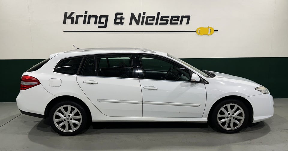 Renault Laguna III 2,0 Authentique Sport Tourer 5d