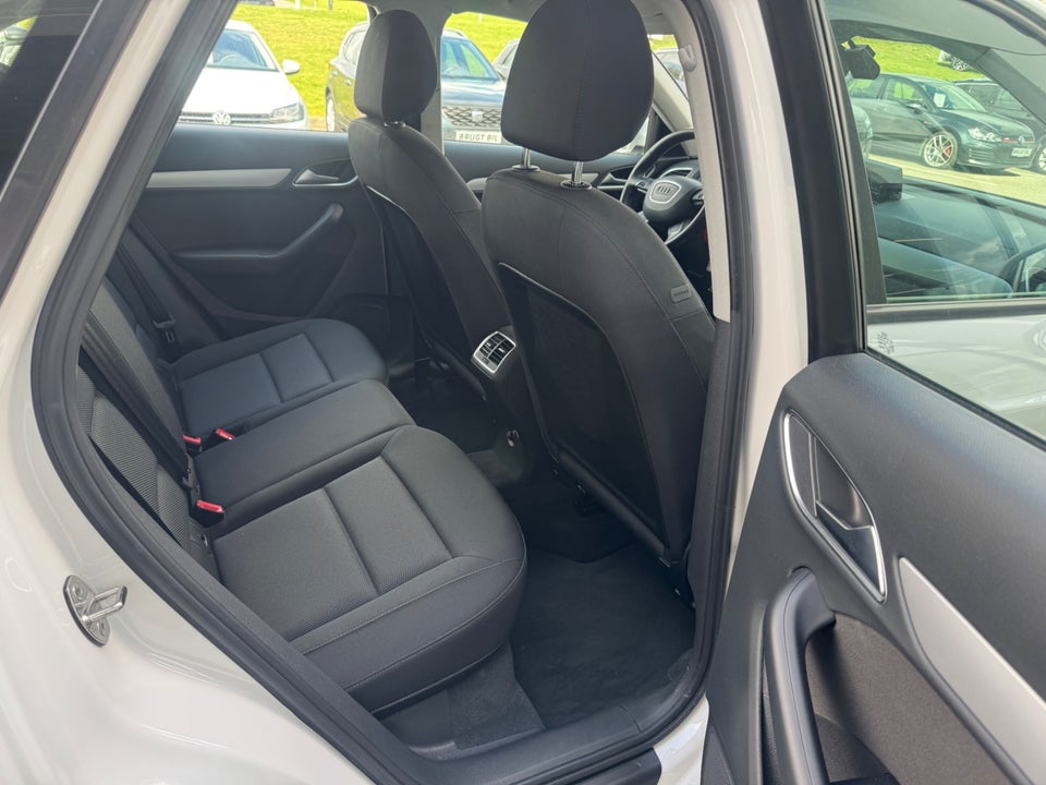 Audi Q3 1,4 TFSi 150 S-tr. 5d