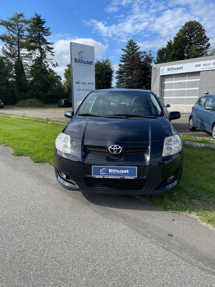 Toyota Auris 1,6 Luna 5d