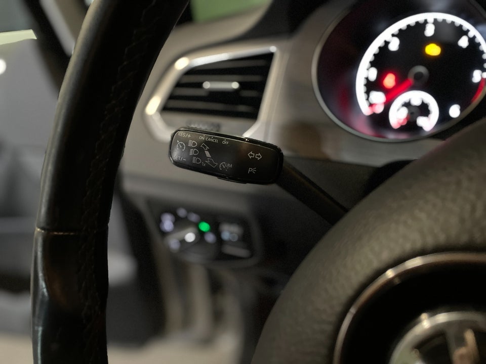 VW Golf Sportsvan 1,6 TDi 110 Comfortline BMT 5d