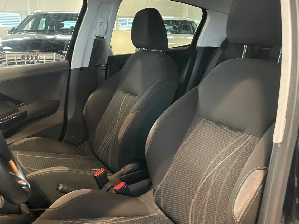 Peugeot 208 1,2 VTi Allure 5d