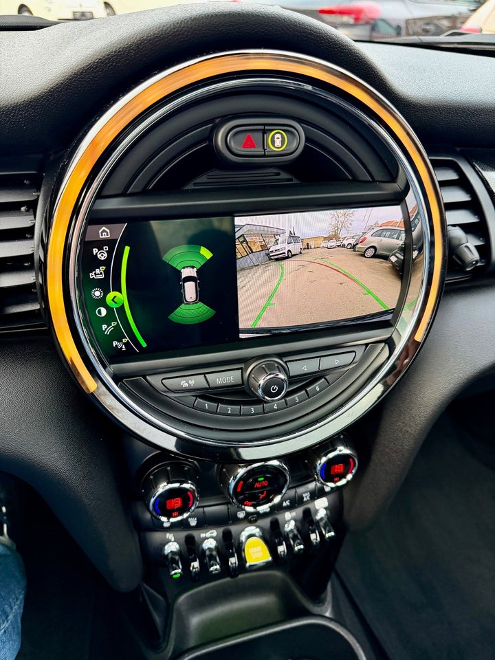 MINI Cooper SE Maximise 3d