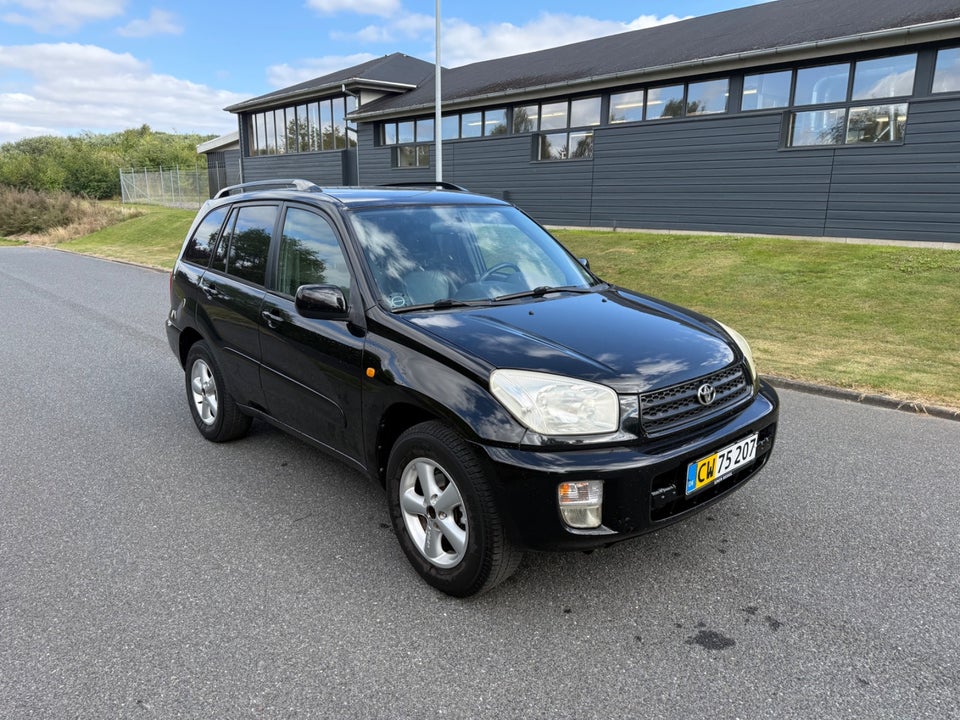 Toyota RAV4 2,0 VVT-i 4x4 5d
