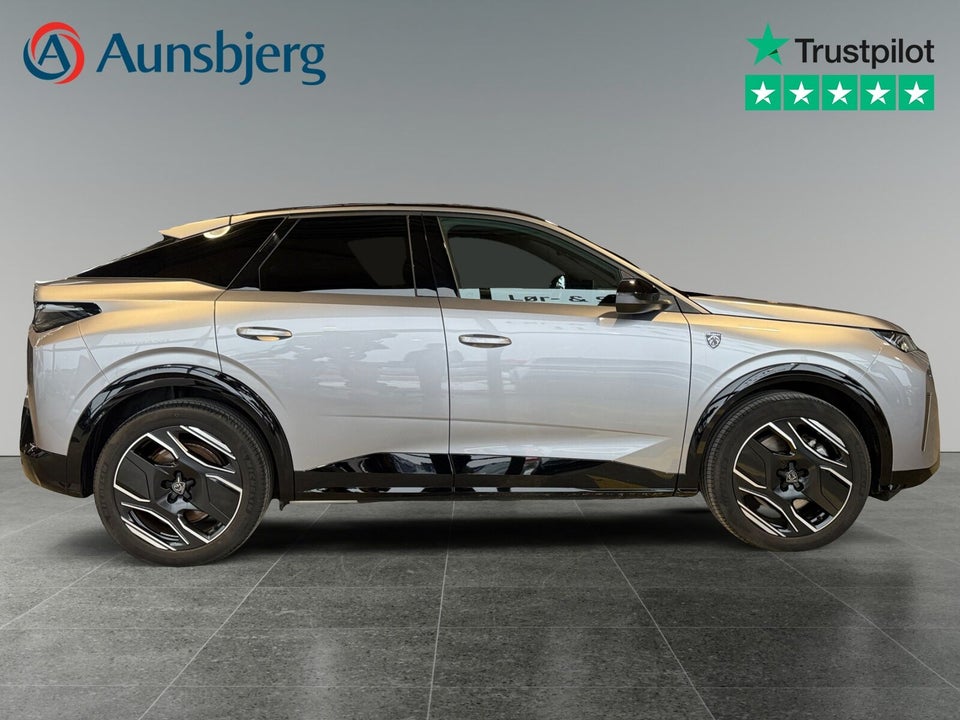 Peugeot e-3008 101 GT 5d