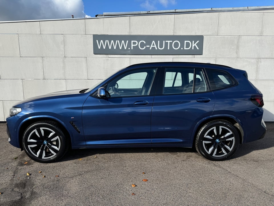 BMW iX3 Charged 5d