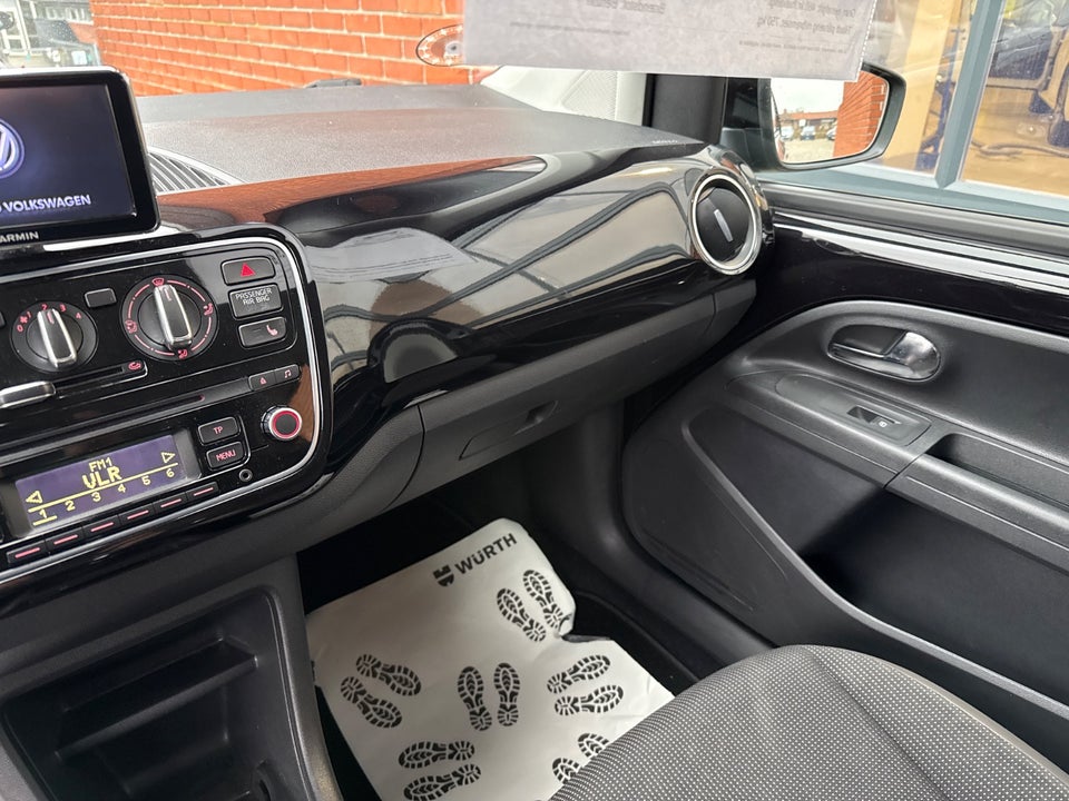 VW Up! 1,0 75 High Up! BMT 5d