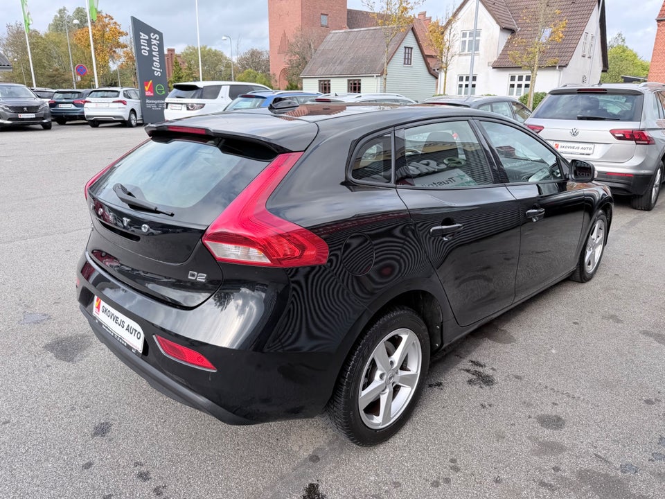 Volvo V40 2,0 D2 120 Kinetic 5d