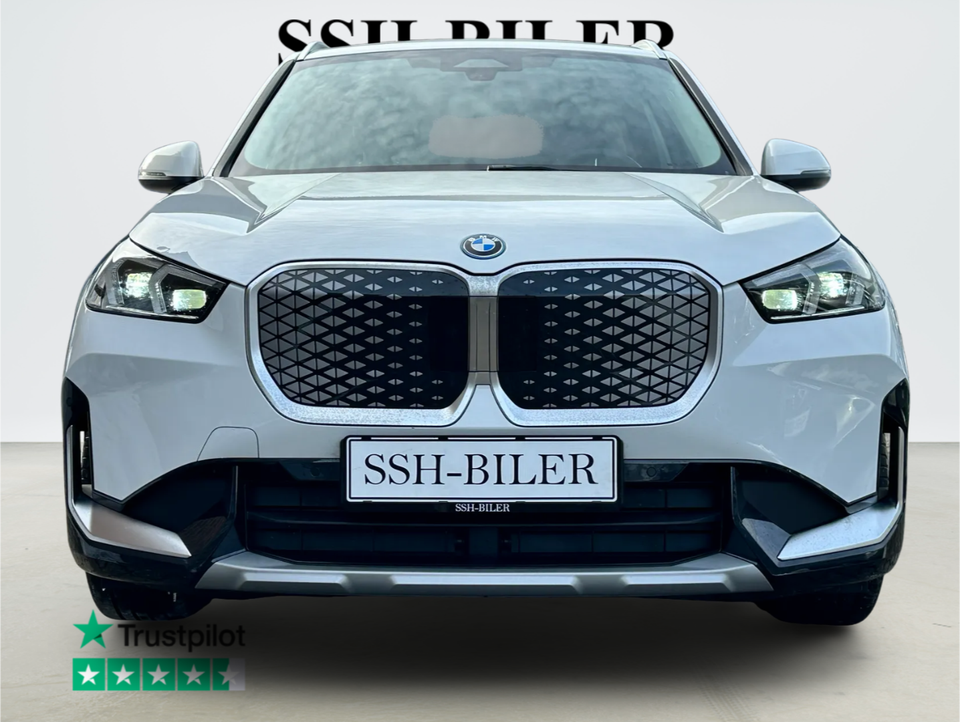 BMW iX1 eDrive20 X-Line 5d