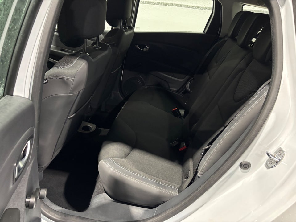 Renault Clio IV 1,2 16V Zen Sport Tourer 5d