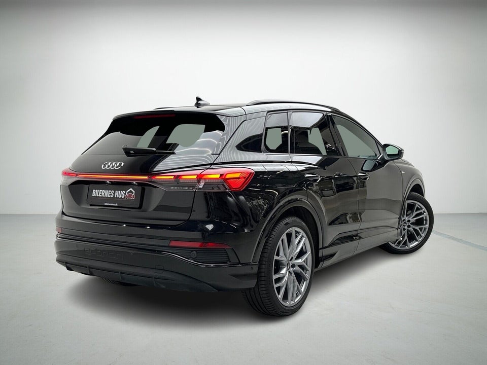 Audi Q4 e-tron 45 S-line 5d