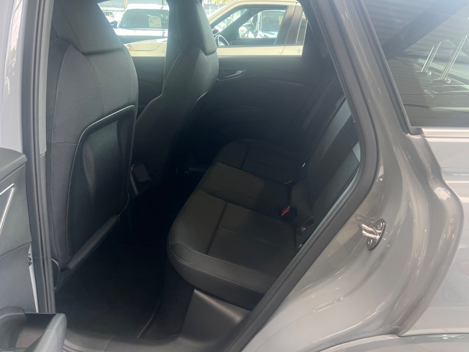 Audi Q4 e-tron 45 S-line 5d