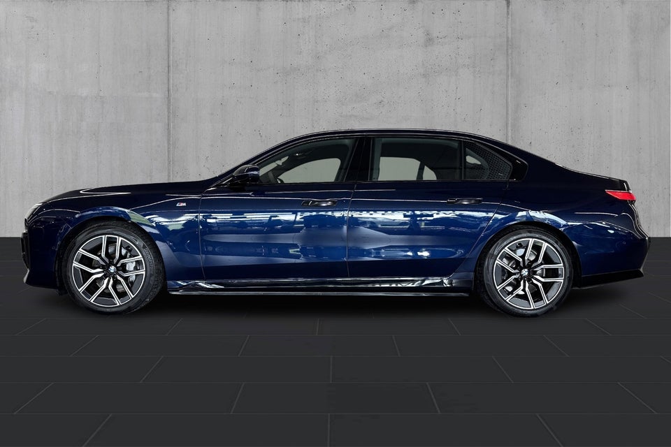 BMW i7 eDrive50 M-Sport 4d