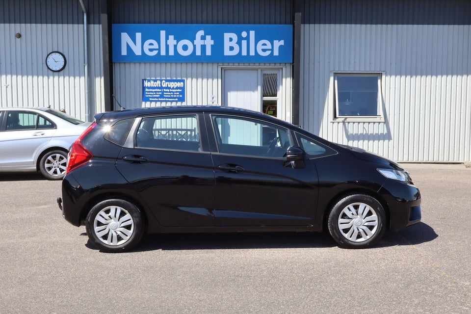 Honda Jazz 1,3 i-VTEC Elegance CVT 5d