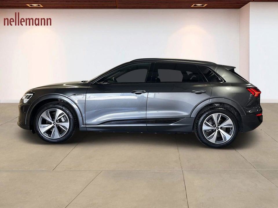 Audi Q8 e-tron 55 S-line quattro 5d