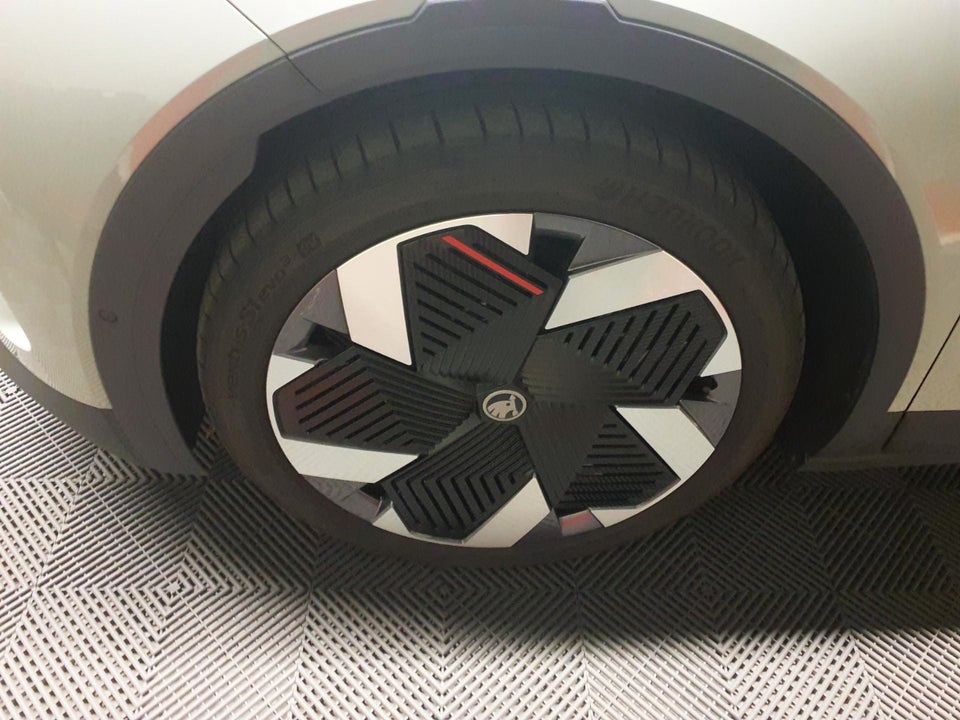 Skoda Elroq 85 iV First Edition 5d