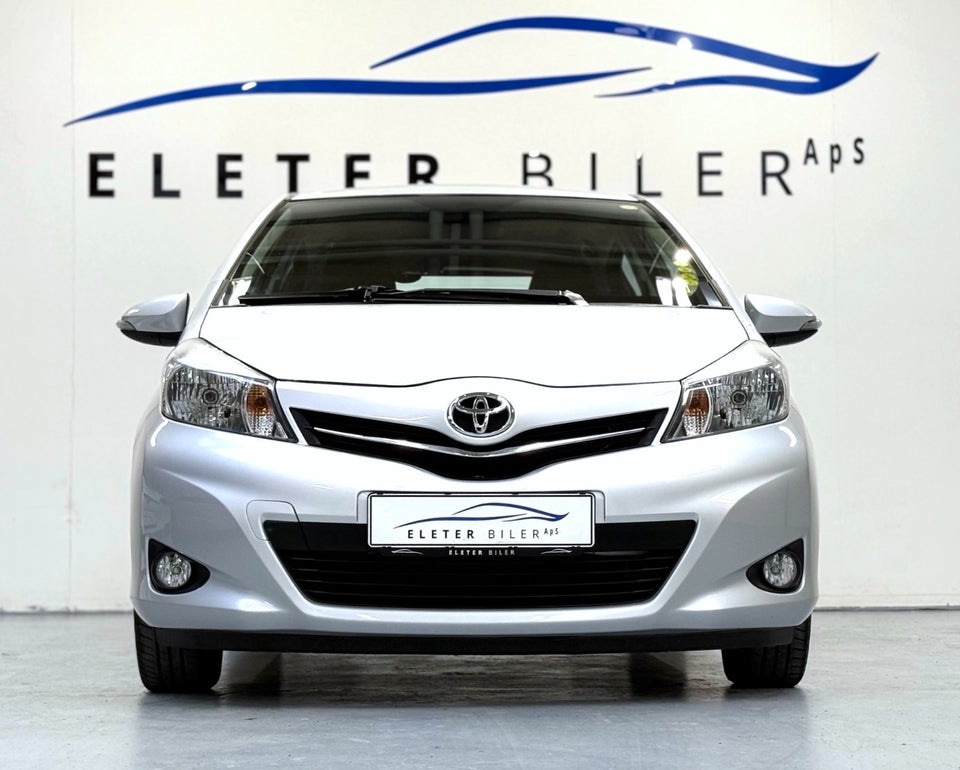 Toyota Yaris 1,0 VVT-i T2 5d