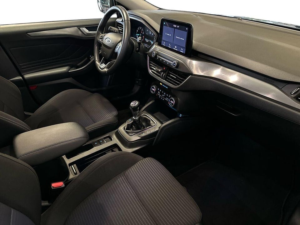 Ford Focus 1,0 EcoBoost Titanium 5d