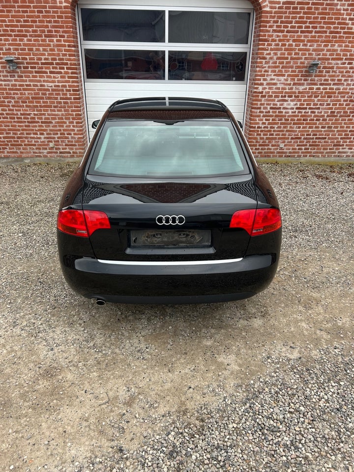 Audi A4 2,0  4d