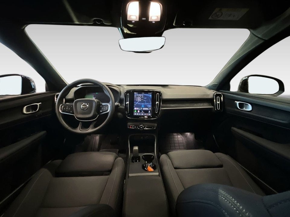 Volvo EX40 Extended Range Plus 5d