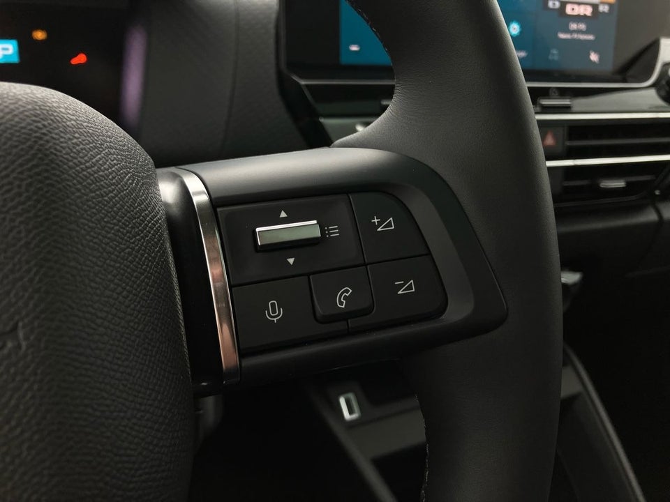 Citroën ë-C4 X 50 Shine 4d