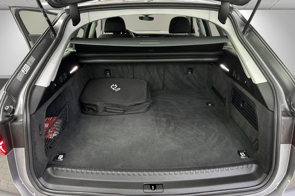 Audi A6 50 TFSi e Sport Prestige Avant quattro S-tr. 5d