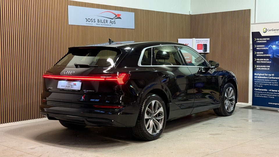Audi e-tron 55 S-line quattro 5d