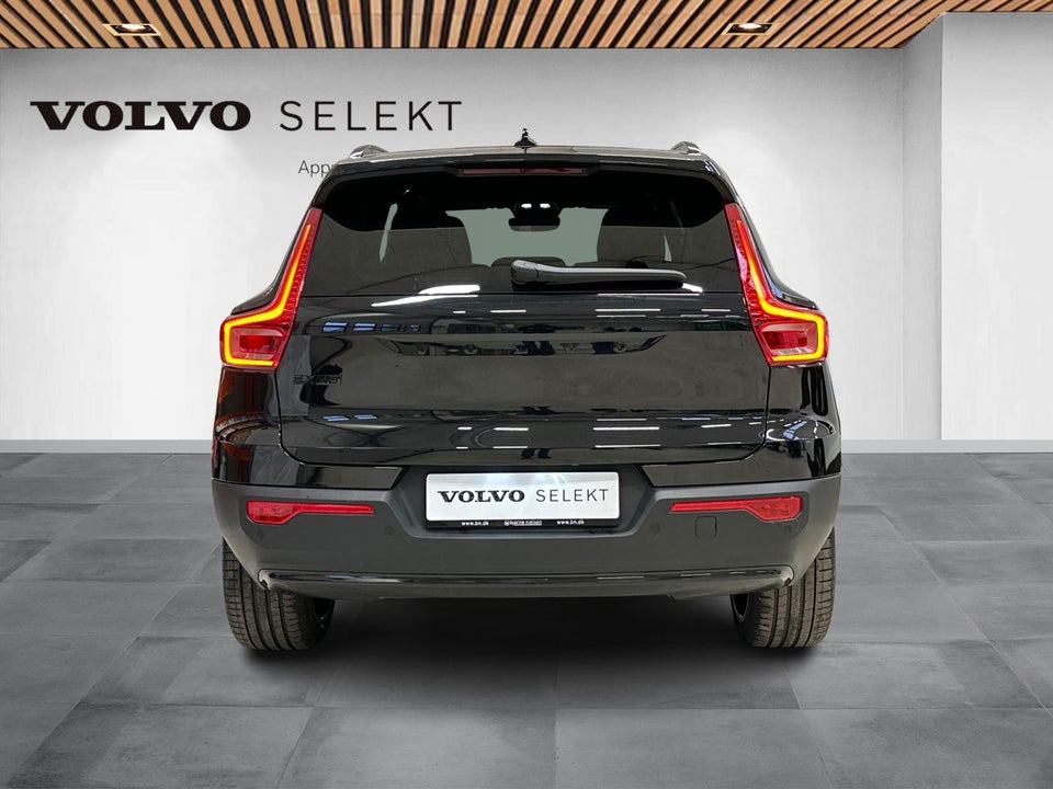 Volvo EX40 Twin Black Edition 5d