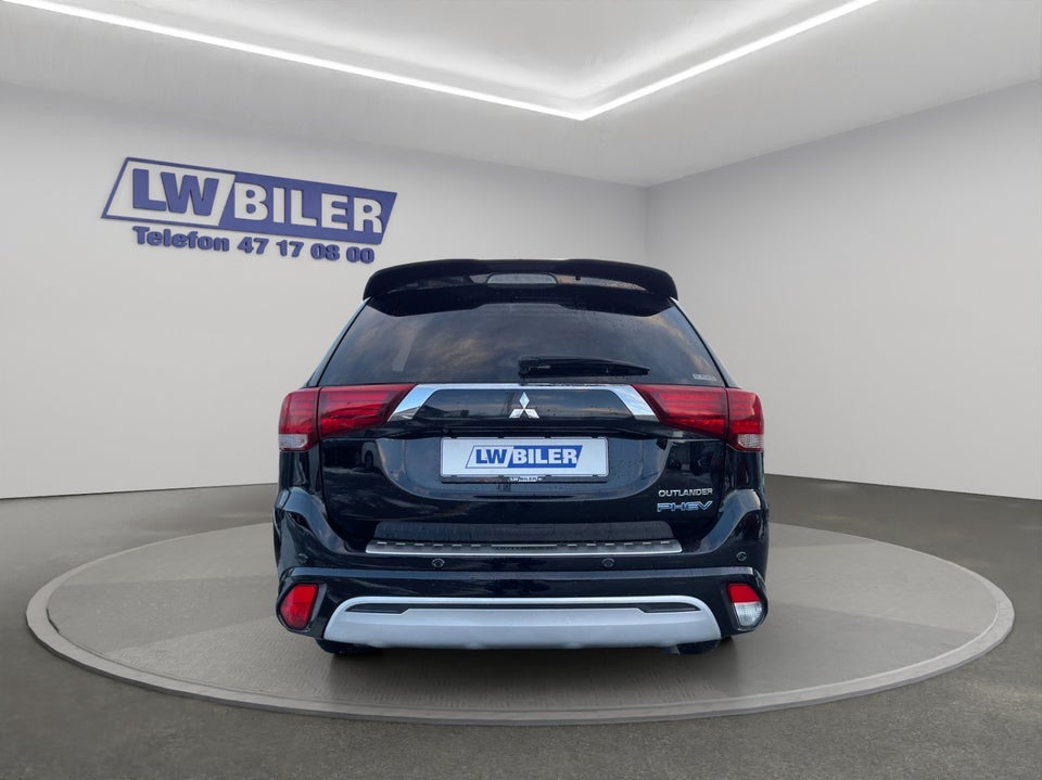 Mitsubishi Outlander 2,4 PHEV Instyle CVT 4WD 5d