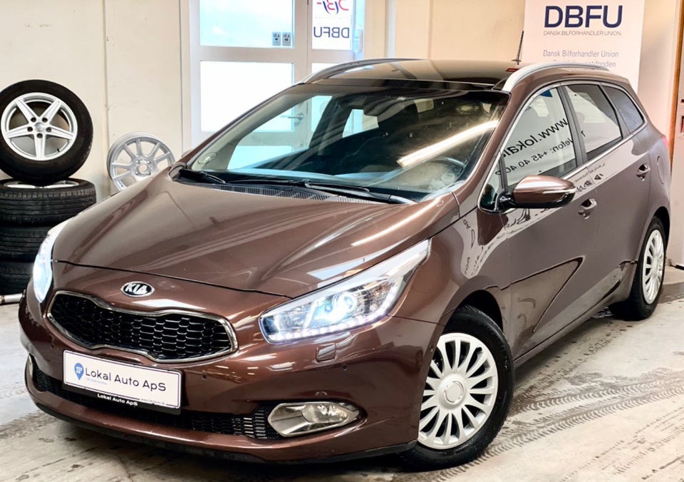 Kia Ceed 1,6 CRDi 128 Premium+ SW aut. 5d