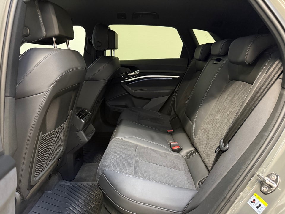 Audi Q8 e-tron 50 S-line quattro 5d