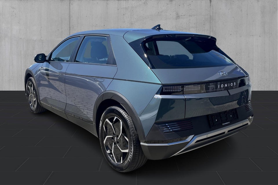 Hyundai Ioniq 5 77 Essential 5d