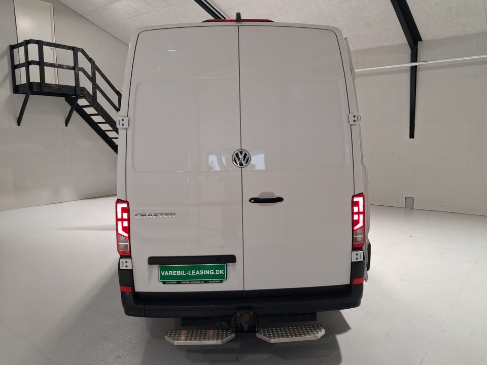 VW Crafter 35 2,0 TDi 177 Kassevogn L3H3 aut.