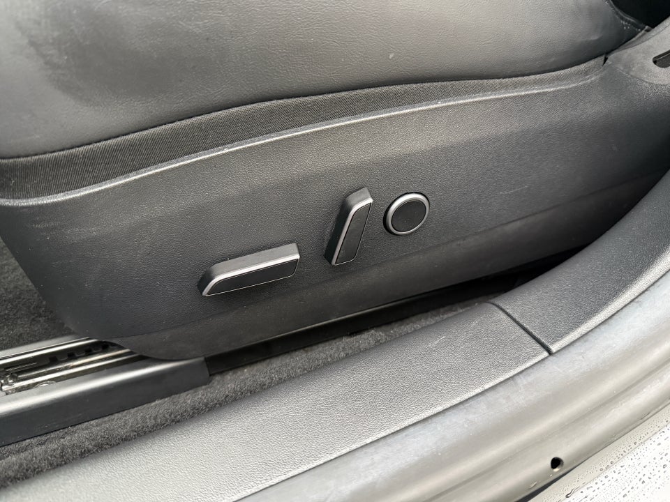 Tesla Model 3 RWD 4d