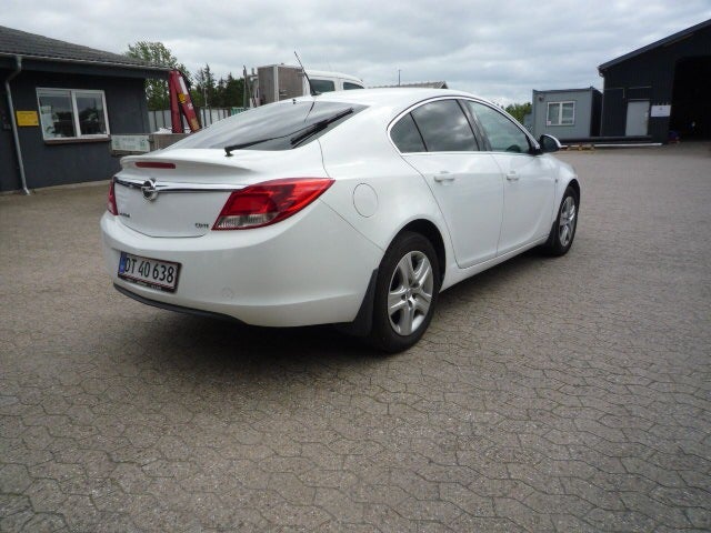 Opel Insignia 2,0 CDTi 130 Edition 5d