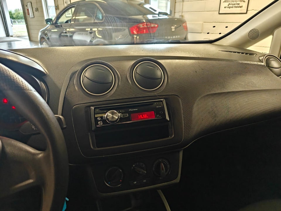 Seat Ibiza 1,4 16V Stylance 5d