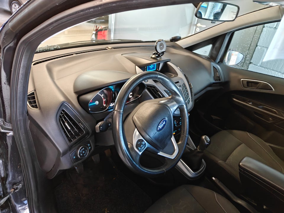 Ford B-MAX 1,0 SCTi 100 Titanium 5d