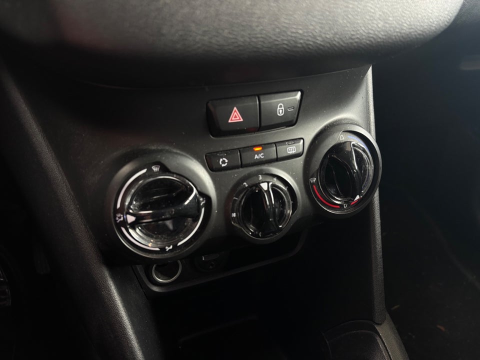 Peugeot 208 1,6 BlueHDi 100 Active 5d