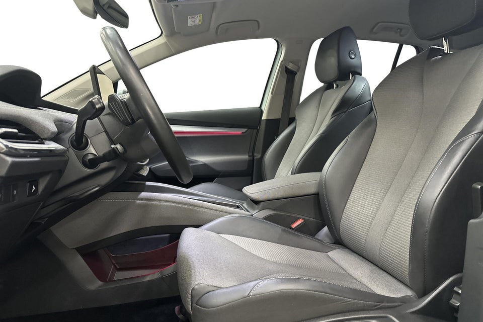 Skoda Enyaq 60 iV Loft 5d