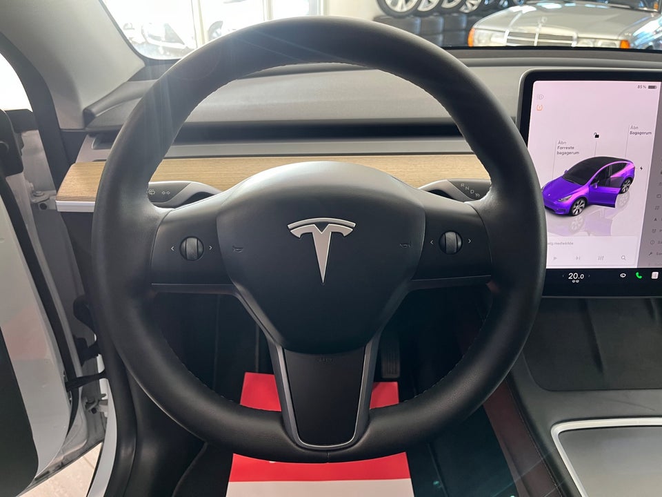 Tesla Model Y RWD 5d