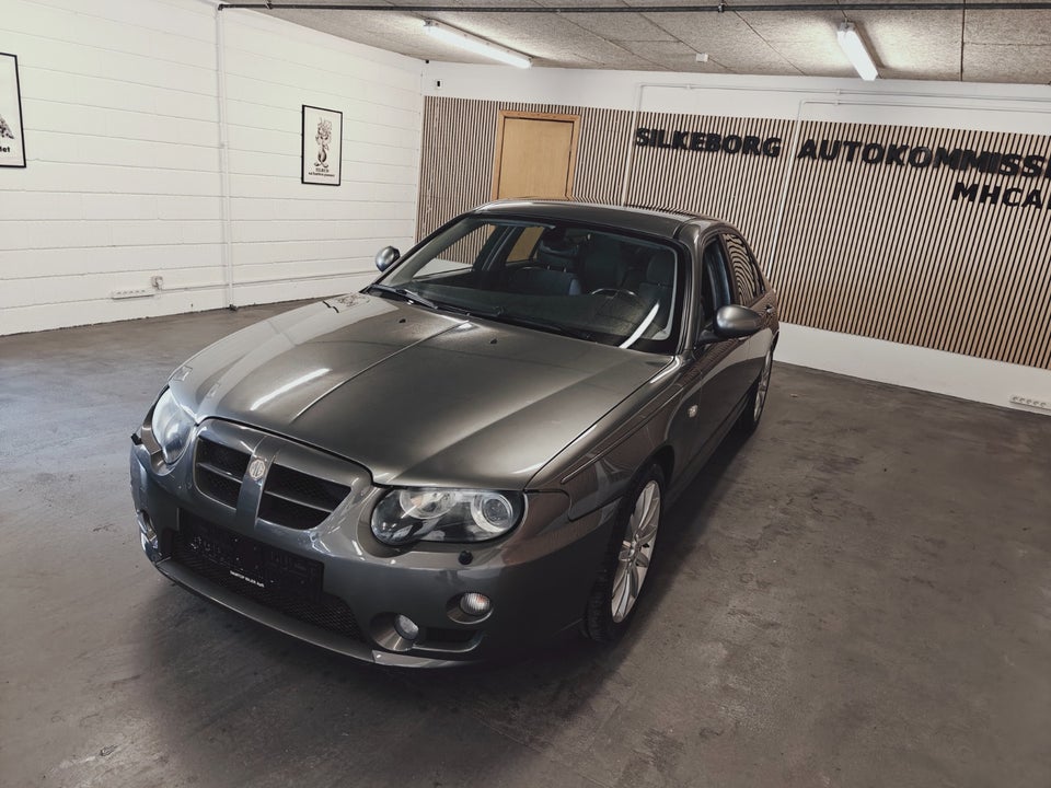 MG ZT 2,5 V6 180 aut. 4d