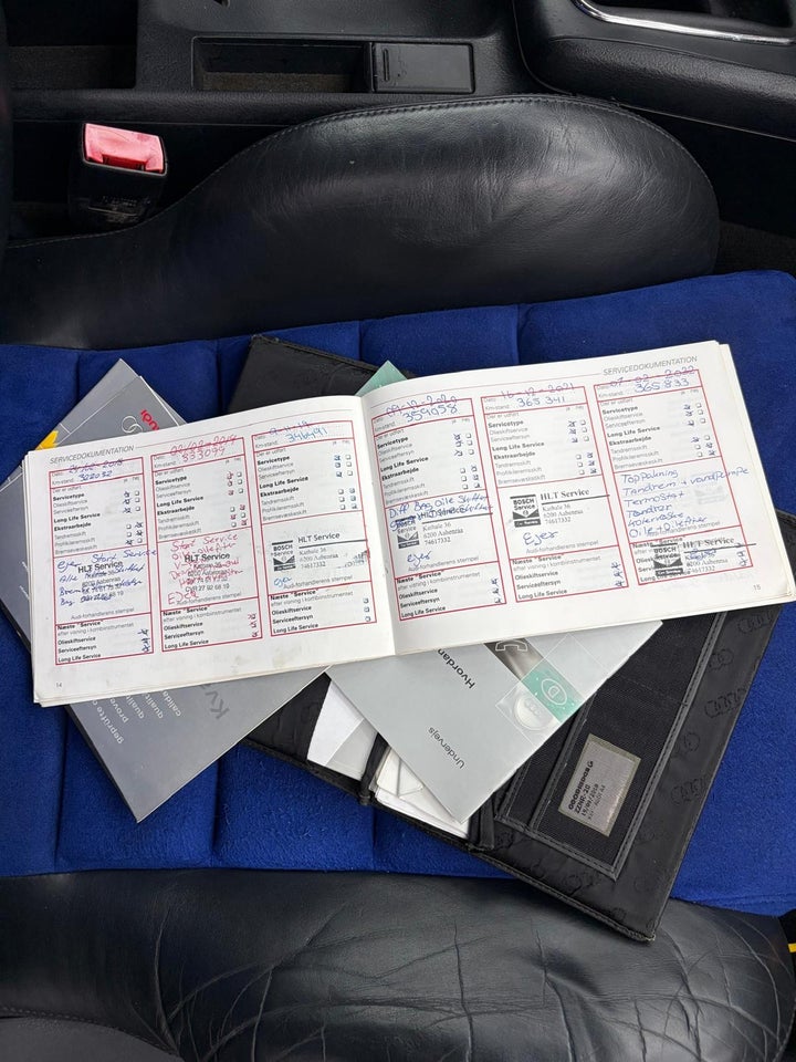Audi A4 1,8 T quattro 4d