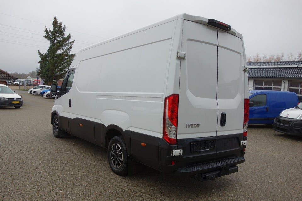 Iveco Daily 3,0 35S18 12m³ Van AG8