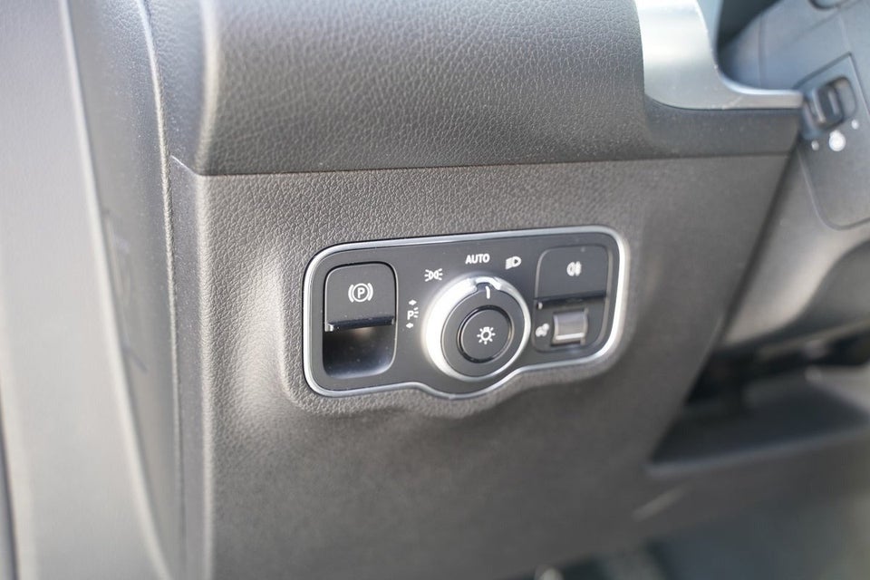 Mercedes EQB300 AMG Line 4Matic 5d