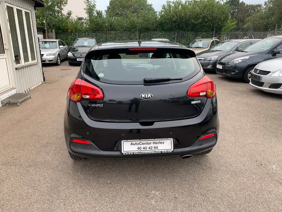 Kia Ceed 1,4 CVVT Style 5d