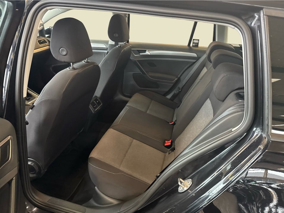 VW Golf VII 1,4 TSi 125 Allstar Variant BMT 5d