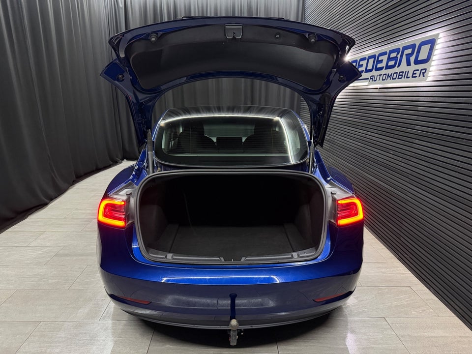 Tesla Model 3 Long Range AWD 4d