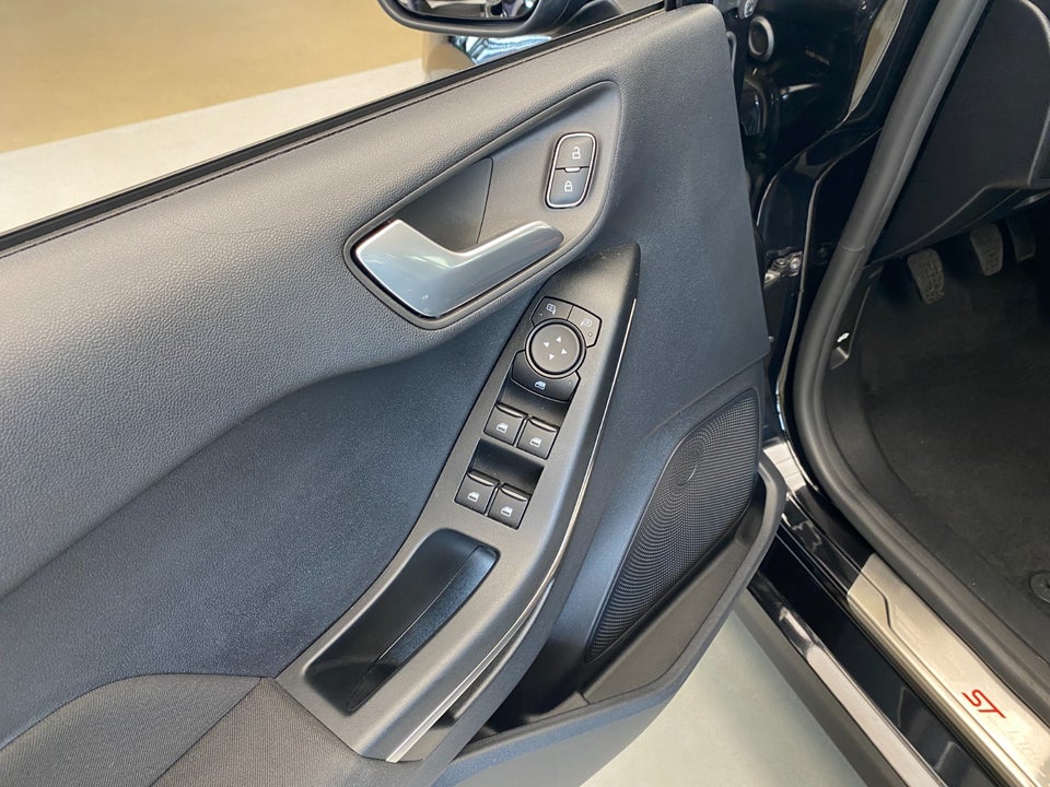Ford Fiesta 1,0 EcoBoost mHEV ST-Line 5d