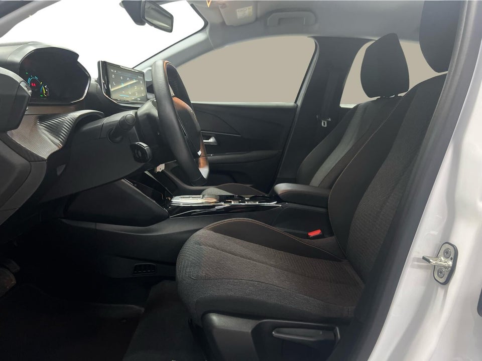 Peugeot e-208 54 Style 5d