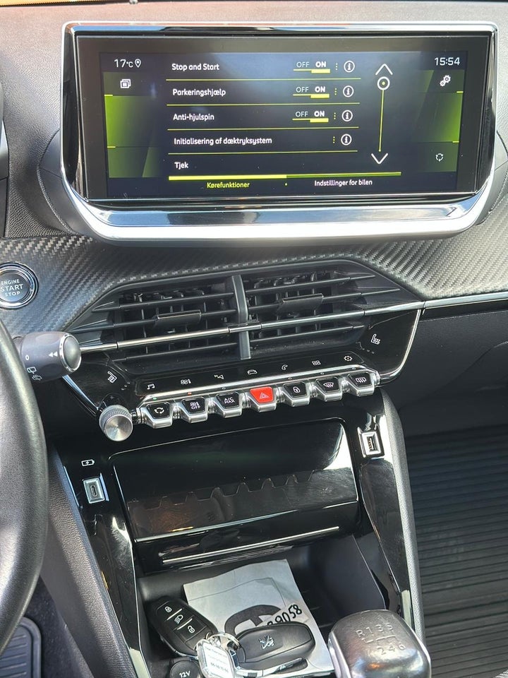 Peugeot 208 1,5 BlueHDi 100 Allure Sky 5d
