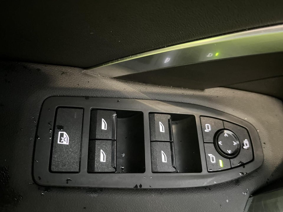 BMW iX1 eDrive20 M-Sport 5d